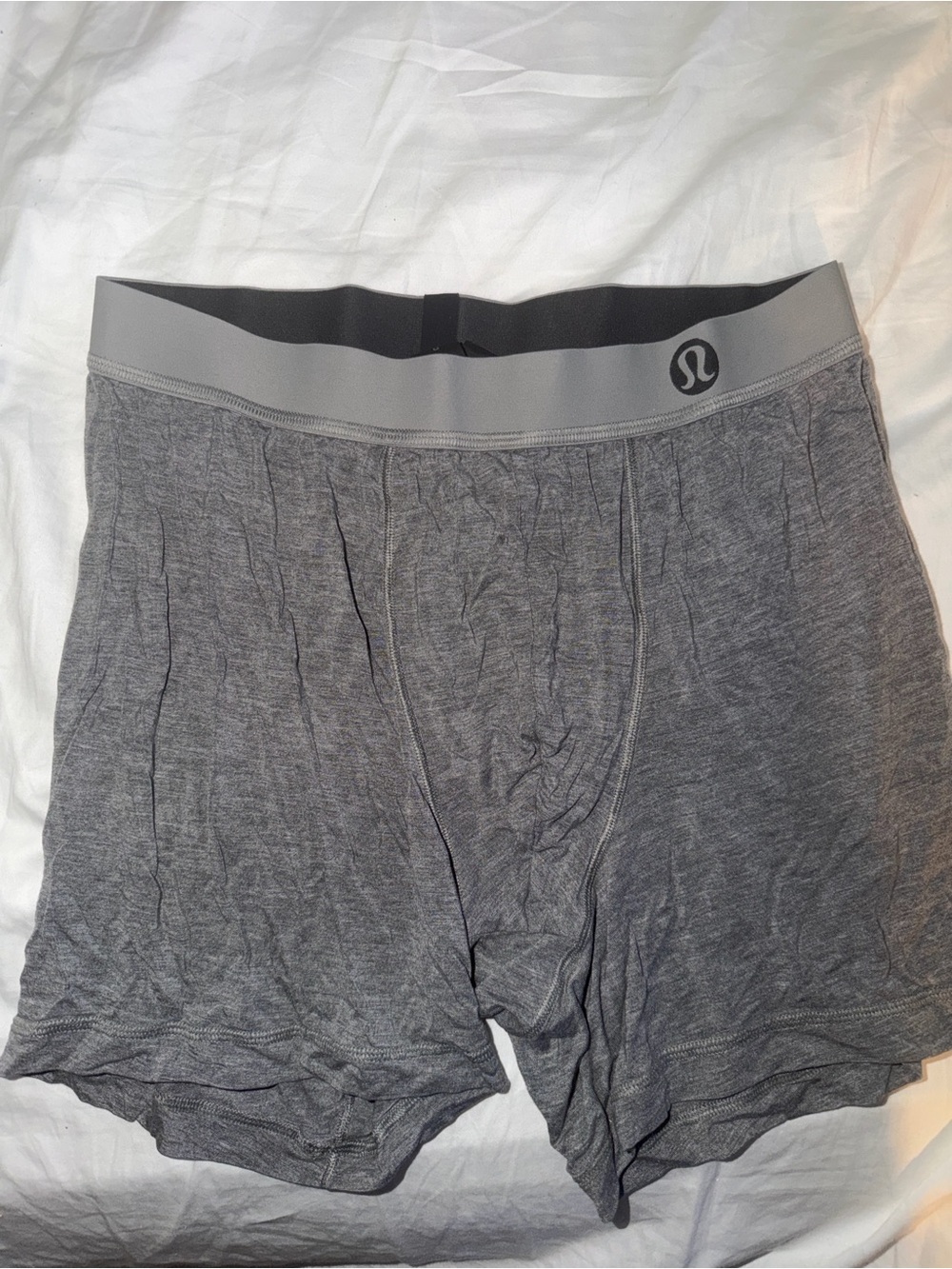 lululemon athletica logo waistband short